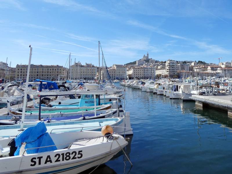 Restaurant avec grande capacité d’accueil à Marseille Vieux-Port 